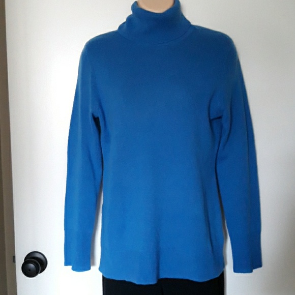 ALEX MARIE CASHMERE  Turtleneck Sweater Medium - Picture 1 of 5